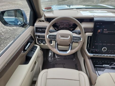 New 2026 GMC Yukon XL Denali w/ Sun & Power Step Package AWD/4WD image 19