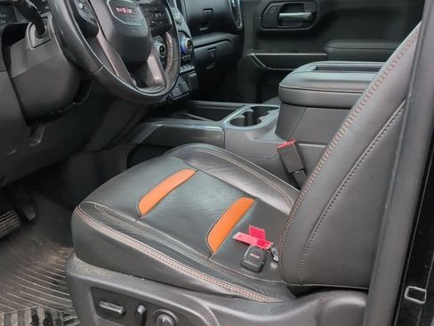 Used 2020 GMC Sierra 1500 AT4 w/ AT4 Premium Package AWD/4WD image 3