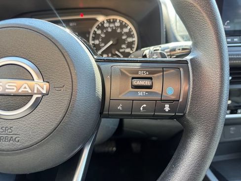 Used 2023 Nissan Rogue SV AWD/4WD image 14