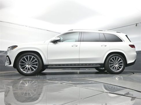 New 2026 Mercedes-Benz GLS 450 4MATIC image 37
