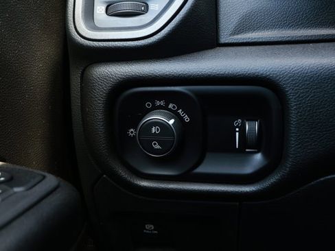 Used 2025 RAM 1500 Tradesman AWD/4WD image 15