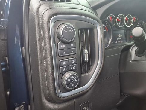 Used 2020 Chevrolet Silverado 1500 LT Trail Boss image 19