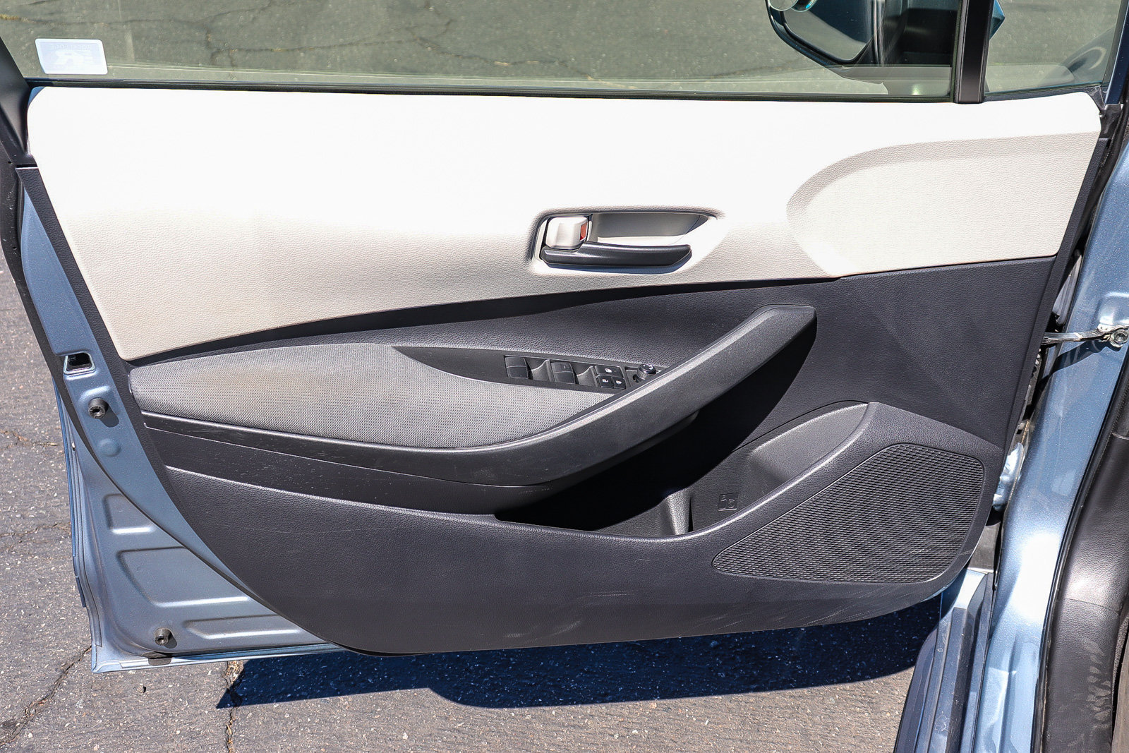 Certified 2022 Toyota Corolla LE w/ Carpet Mat Package (TMS) FWD image 20