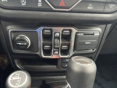 New 2026 Jeep Gladiator Sport image 11