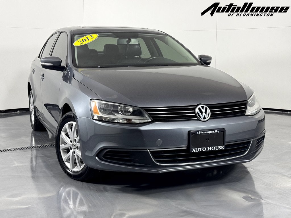 Used 2013 Volkswagen Jetta SE FWD image 1