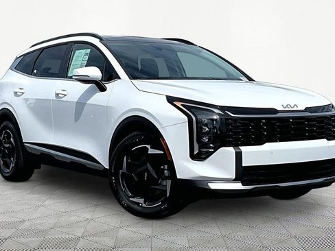 Used 2026 Kia Sportage EX image 1