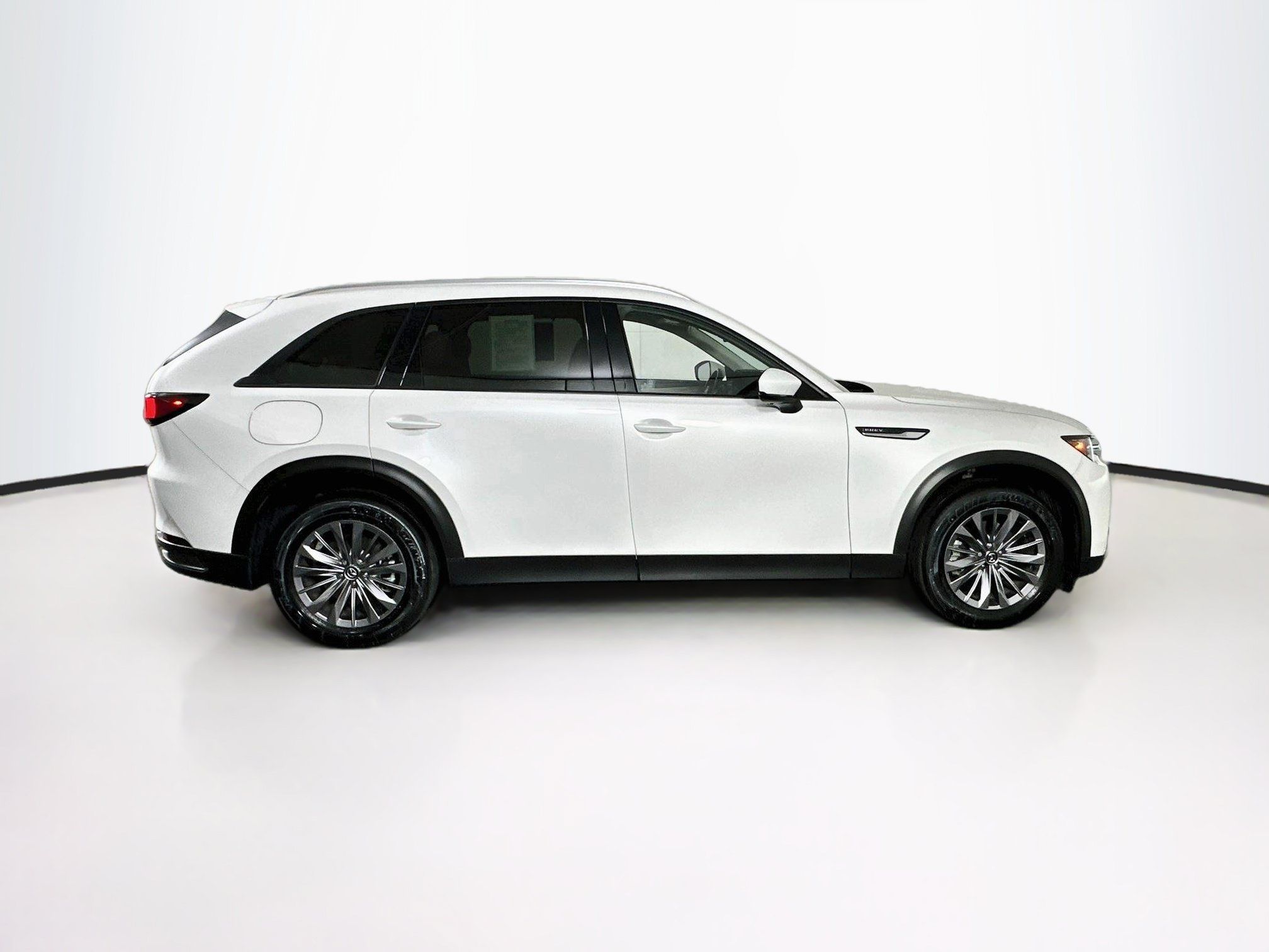 Used 2025 MAZDA CX-90 Plug-In Hybrid w/ Preferred AWD/4WD image 10