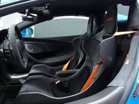 Used 2020 McLaren 600LT Spider RWD image 52