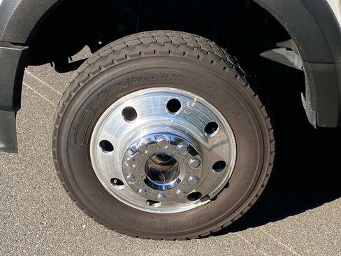 Used 2025 Ford F450 Lariat AWD/4WD image 6
