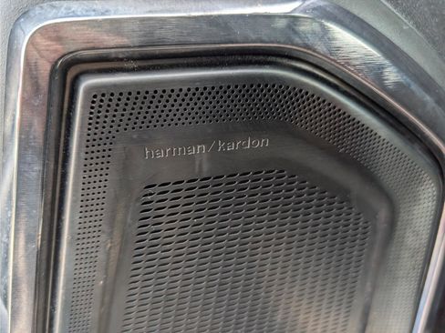 Used 2023 RAM 2500 Limited image 23