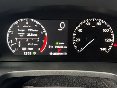 Used 2025 Honda Pilot Touring image 18