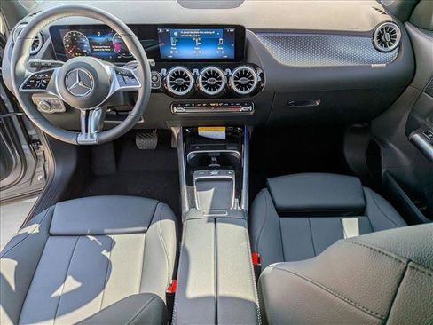 Used 2026 Mercedes-Benz GLA 250 image 13
