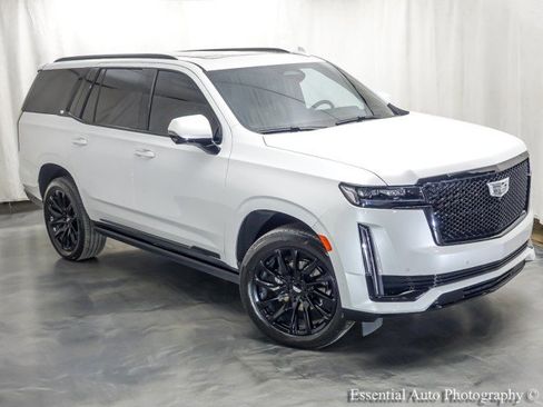 Used 2023 Cadillac Escalade Sport w/ LPO, ONYX Package image 5