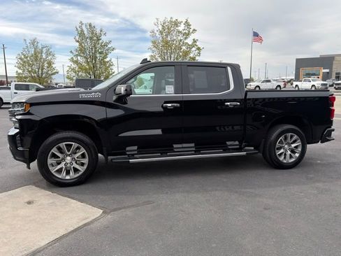Used 2021 Chevrolet Silverado 1500 High Country w/ Z71 Off-Road Package AWD/4WD image 11