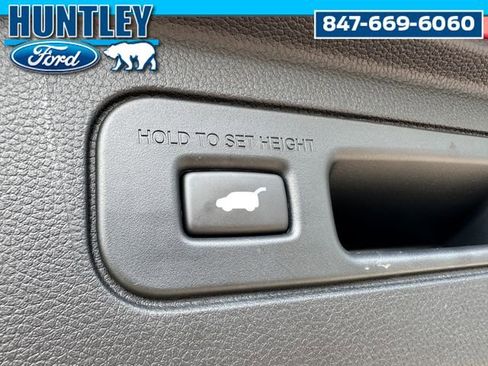 Used 2023 Honda Pilot Elite image 17