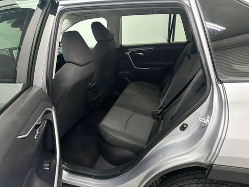 Used 2024 Toyota RAV4 XLE AWD/4WD image 21