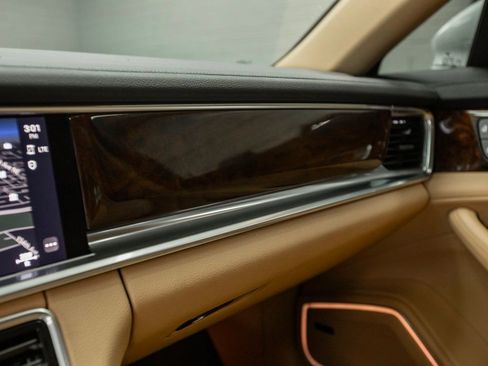 Used 2023 Porsche Panamera image 26