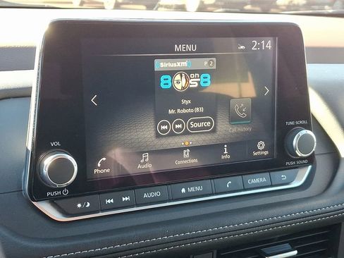 Used 2023 Nissan Rogue SV image 17