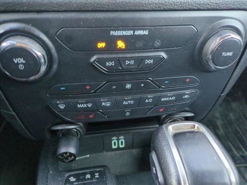 Used 2021 Ford Ranger XLT w/ Equipment Group 302A High image 12