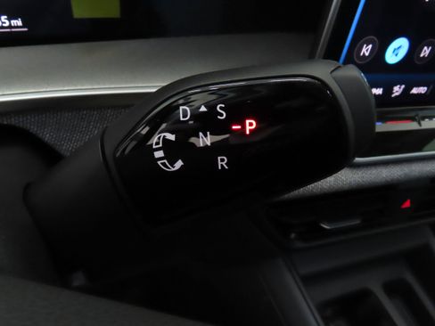 New 2025 Volkswagen Tiguan S image 17