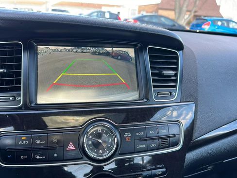 Used 2016 Kia Cadenza Premium image 30