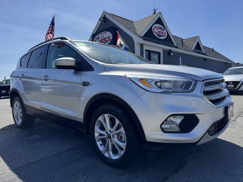 Used 2018 Ford Escape SEL image 1