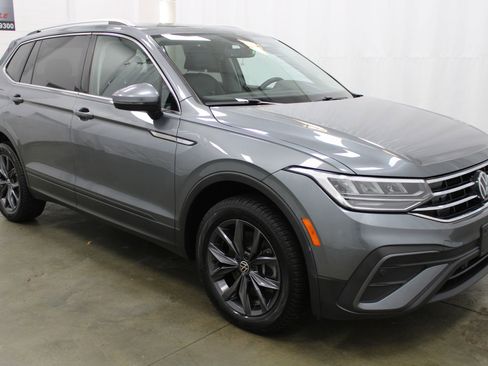 Used 2022 Volkswagen Tiguan SE AWD/4WD image 4