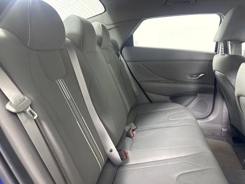 Used 2021 Hyundai Elantra SEL w/ Convenience Package FWD image 7