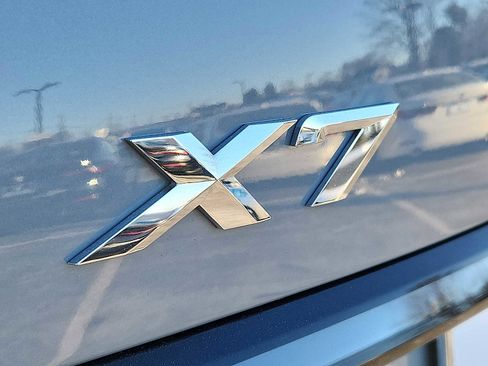 Used 2025 BMW X7 xDrive40i w/ M Sport Package image 30