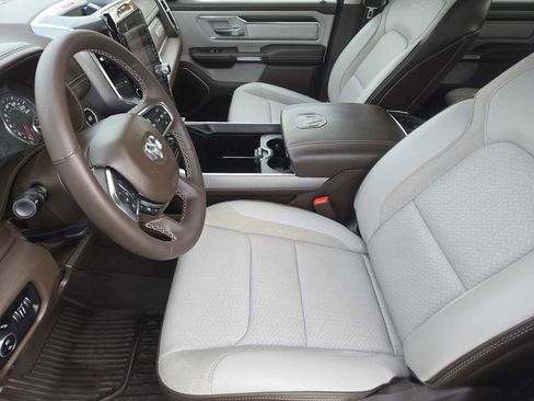 Used 2025 RAM 1500 Laramie w/ Laramie Southwest Edition image 14