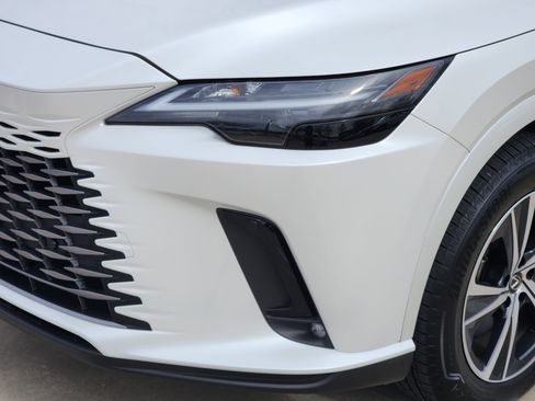 Used 2025 Lexus RX 350 Premium w/ Accessory Package (Z1) image 6