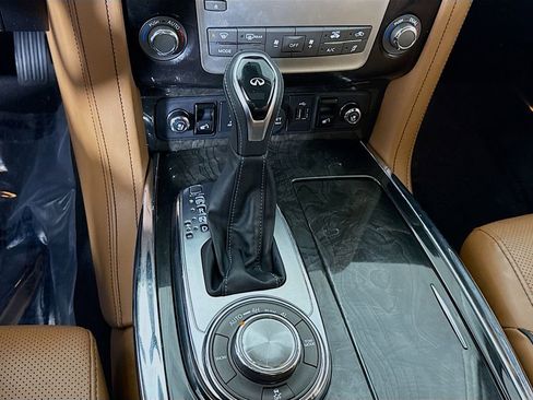 Used 2019 INFINITI QX80 Luxe w/ 22" Wheel Package AWD/4WD image 10