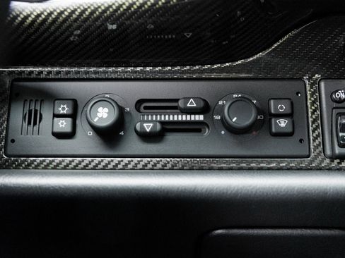 Used 1998 Porsche 911 Carrera 4S image 27