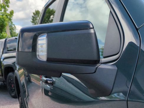 Used 2025 Chevrolet Silverado 1500 ZR2 w/ Technology Package AWD/4WD image 12