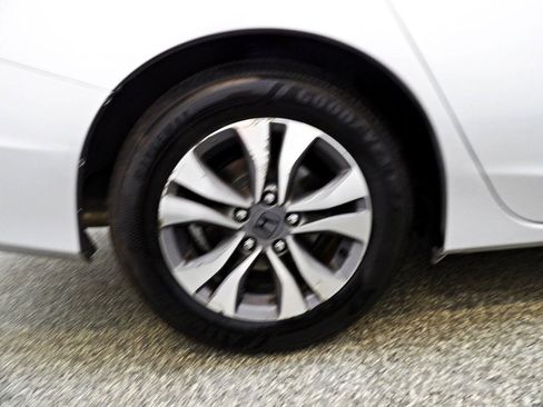 Used 2013 Honda Accord LX image 23