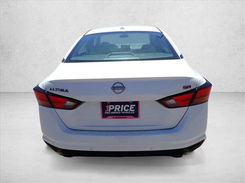 Used 2023 Nissan Altima 2.5 SR FWD image 3