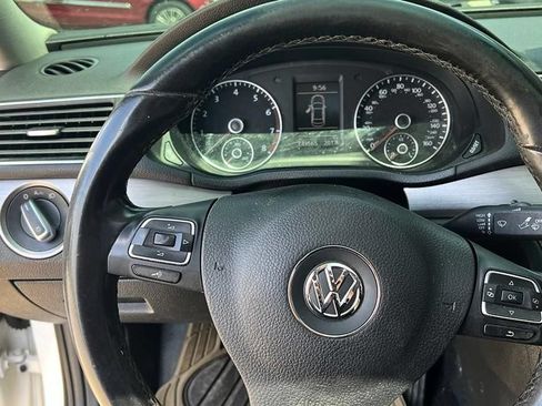 Used 2014 Volkswagen Passat 1.8T SE FWD image 11
