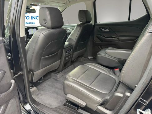 Used 2019 Chevrolet Traverse LT w/ LT Premium Package image 23