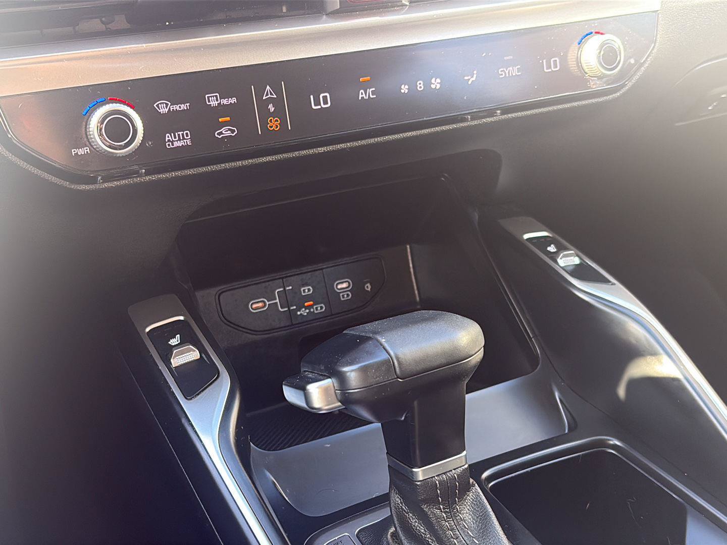 Used 2025 Kia Sorento S w/ Panoramic Sunroof Package FWD image 18
