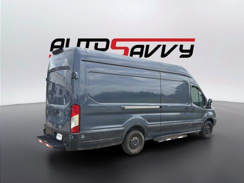 Used 2019 Ford Transit 250 148 High Roof Extended RWD image 5