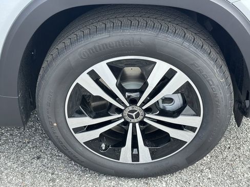 New 2026 Mercedes-Benz GLB 250 4MATIC image 14
