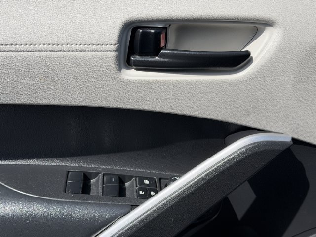 Used 2022 Toyota Corolla Cross L FWD image 20