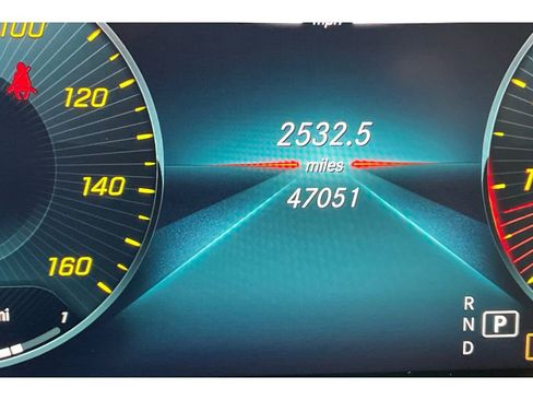 Used 2021 Mercedes-Benz GLC 300 image 40