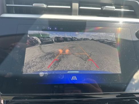 New 2027 Chevrolet Bolt LT w/ Comfort Package FWD image 24
