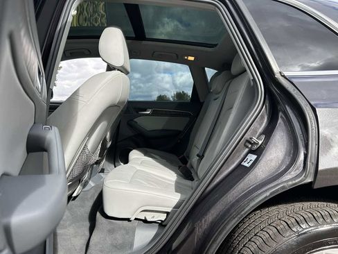 Used 2015 Audi Q5 2.0T Premium Plus w/ Technology Package image 19