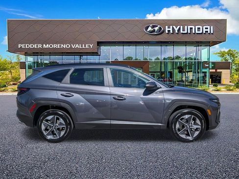 Certified 2025 Hyundai Tucson SEL image 3