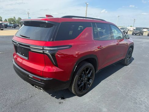 Used 2025 Chevrolet Traverse RS w/ LPO, Cargo Package FWD image 30