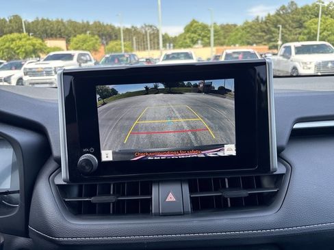 Used 2025 Toyota RAV4 XLE FWD image 13