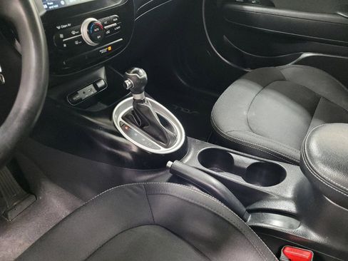 Used 2019 Kia Soul + image 26