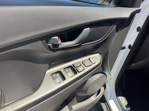 Certified 2023 Hyundai Kona SEL AWD/4WD image 15